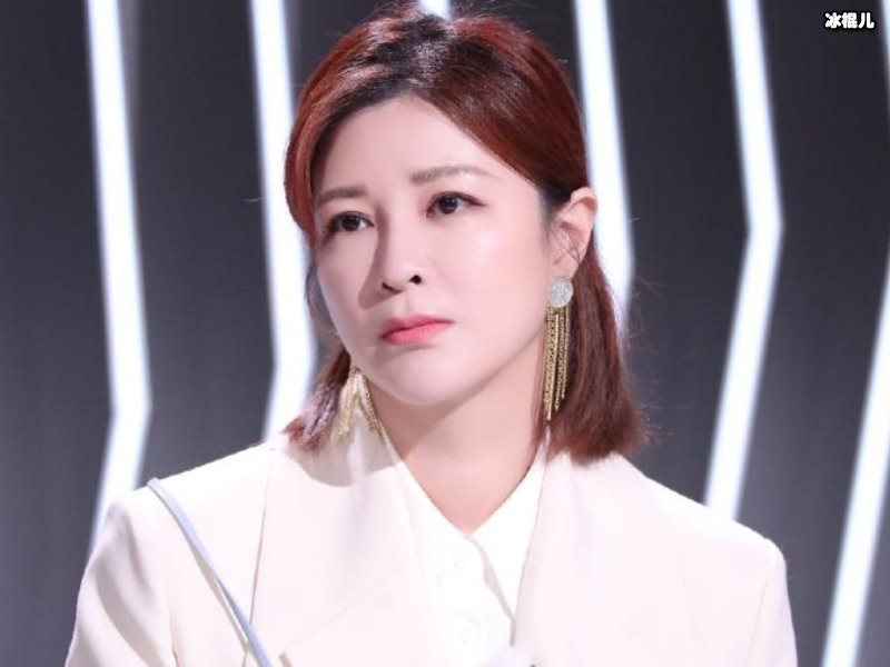 杜华为何被喊话要求退出，不属于女团选手的评委