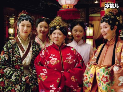 刚上映翻拍新片，就登顶韩国票房巅峰没想到评分高达98！