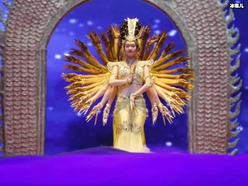 春晚经典《千手观音》邰丽华一夜成名，表演手语版国歌惊艳四座！