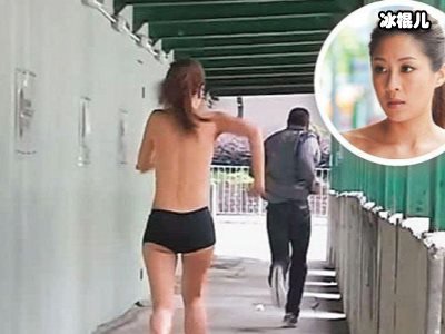 陈敏之带着儿子一起外出游玩，自已全副武装儿子却令人担忧！