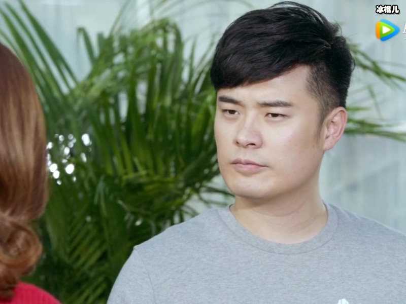 陈赫前妻公开秀恩爱，和男朋友互喊昵称甜腻网友！