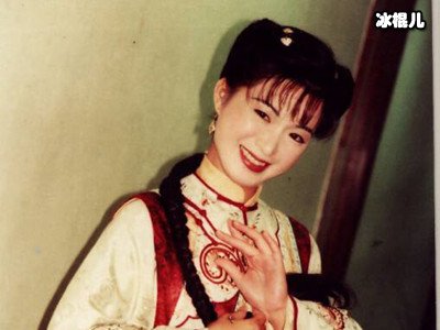 陈少霞现任老公是谁？42岁为爱生下三胎女儿