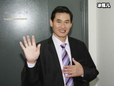 大衣哥朱之文献爱心，抗击新冠肺炎捐款20万！