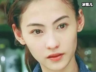39岁的张柏芝红色裤子满满的少女感，没想到是是仨孩妈了！