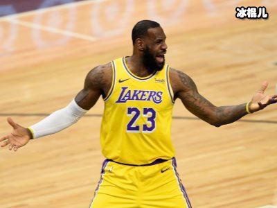 深入解析詹姆斯在NBA赛场上的战术演变从骑士到热火再到湖人的全程影像档案