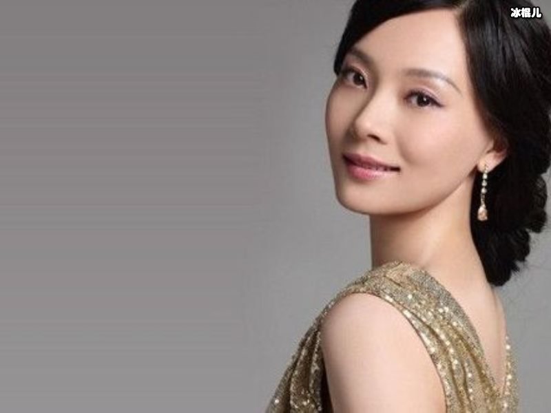 陈数机场失态，面对自己的“妈妈粉”她表示无法理解！