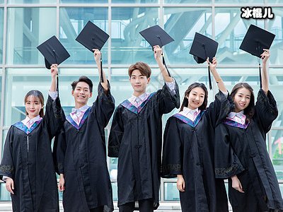 大学毕业后，你和你的同学脱节了吗？