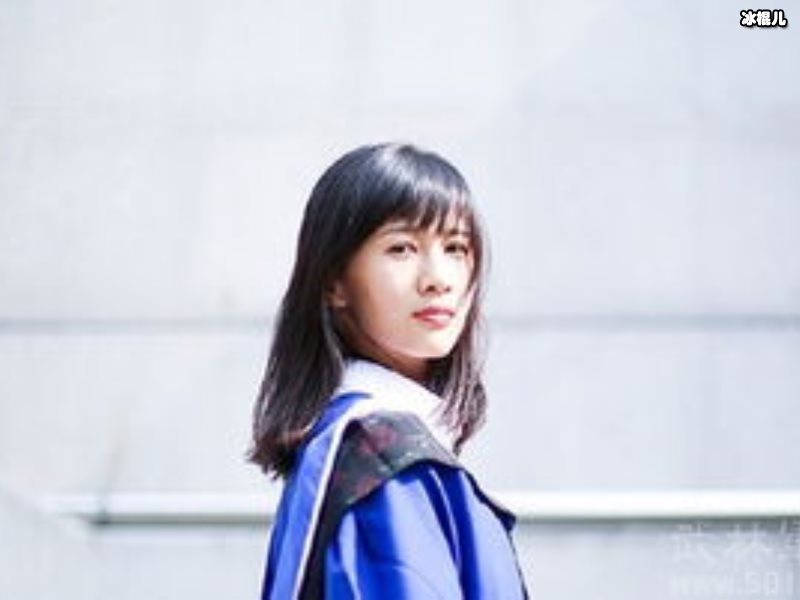 papi酱询问老胡和剪短发有关问题，他的回应惹爆笑！