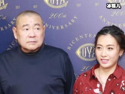 甘比履历十分精彩，与明星成为朋友如今已成为低调女首富