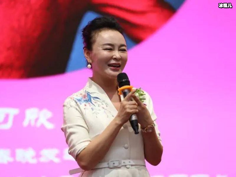 陈可欣毅然拒绝嫁入豪门，跟何猷亨分手后收获了爱情！