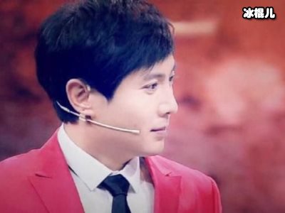 沈腾总是出其不意：宠物和别人遛的不一样，穿拖鞋录节目也太疯狂