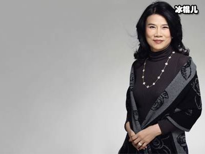 从商业铁娘子董明珠身上可以看到，职场女性应该注重穿搭