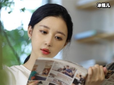 曾给天王伴舞没机会露脸，14年后俩人并排坐郭富城很惊叹