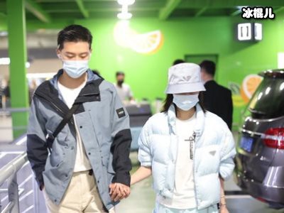窦骁你可长点心吧！与女助理勾肩搭背引质疑多避嫌没坏处