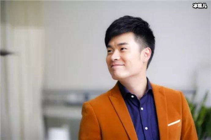 陈赫深陷“贤合庄”事件，许婧却畅游世界狂晒男友
