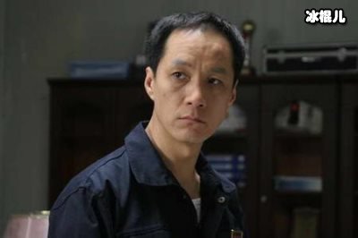 冯征远应对社会现象提议，给演员评审职称限定片酬