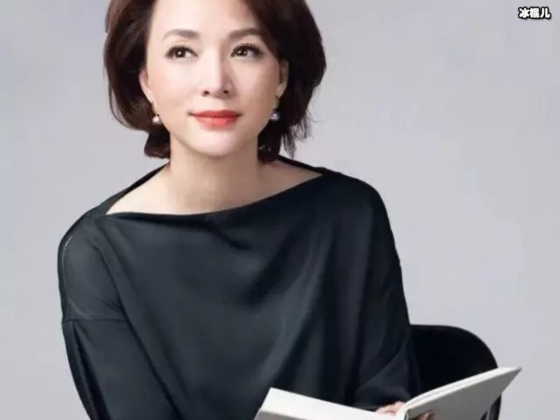 董卿连续四年缺席春晚及元宵晚会，工作人员透露真相：时间宝贵
