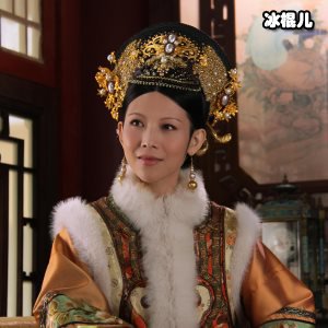 蔡少芬小儿子照片曝光，被妈妈调侃想爬山