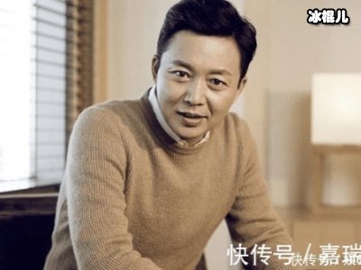 刚出生被父亲扔垃圾桶！成名后被骂“不孝”还被父亲敲诈5000w