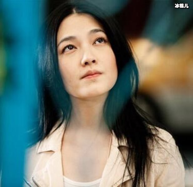 范晓萱总能贴着自己独特的标签