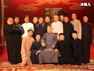 德云社里的两位顾家好男人，一位是大哥冯照洋一位是三哥孔云龙