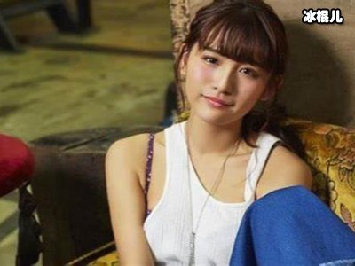 54岁日本性感女星被抓后复出拍泳装照扮少女