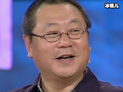 范伟现在很少演小品了，他在电影圈取得了至高的殊荣