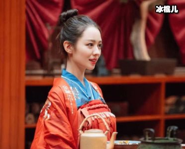 吉娜汉服美翻众人，行走的衣架迷倒网友