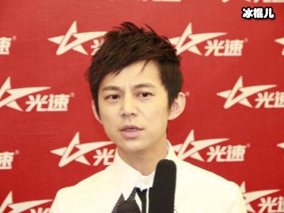 何炅议论欧阳娜娜的演技，观众不该他们的演技买单