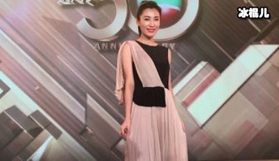 李美慧晒出自己生日照片，一家三口合影温馨美好