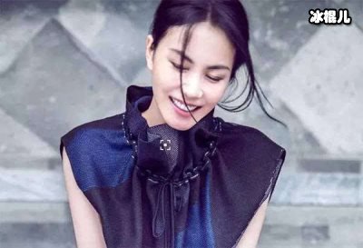 王菲陪她过生日，李亚鹏带她做公益