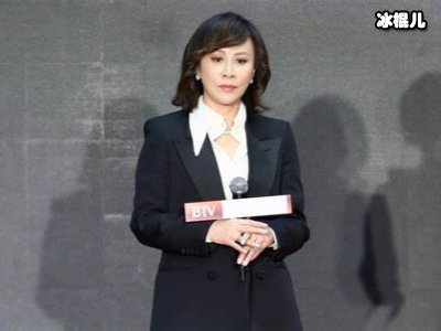 刘嘉玲素颜晨跑见镜头躲闪，网友：女神还是老了