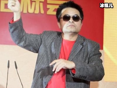 离开央视后毕福剑罕现身！发福胖成大饼脸