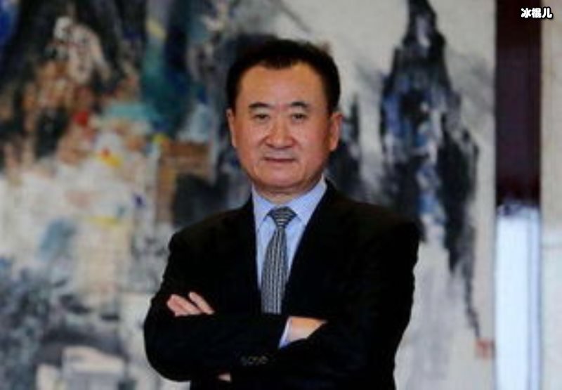 万老板人设崩塌偶像滤镜破碎，不争不抢形象是作秀？