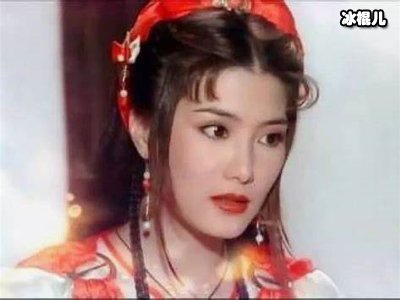 杨丽菁生活有多么辛苦？曾为博眼球翻跟头