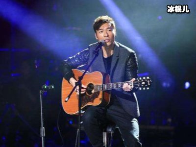 许志安“激吻门”后公开道歉，黄心颖这样回应