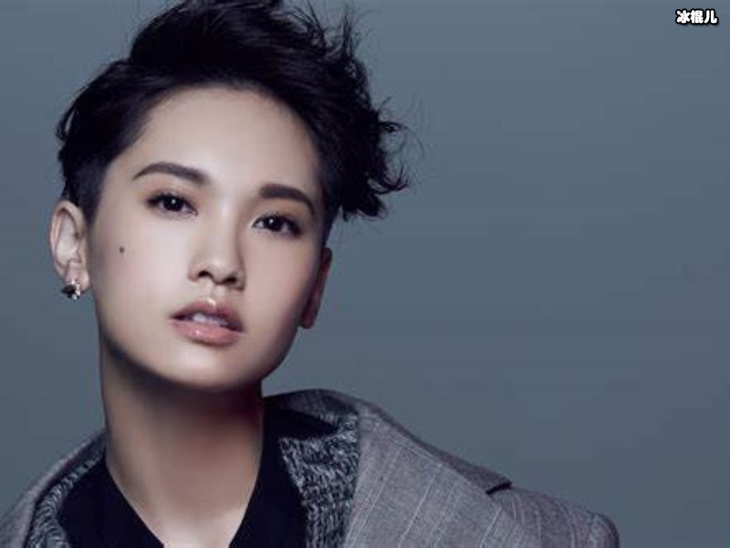 杨丞琳晒保持身材的诀窍，不仅可以减肥还可以养眼