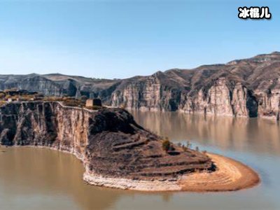 中国内蒙古出现壮观奇景，黄河水引入无边沙漠令无数人惊叹！