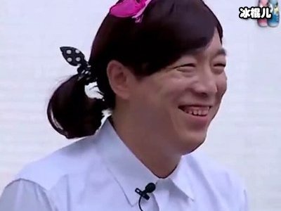 黄渤为医护人员送祝福，这一举动也受到很多人的点赞