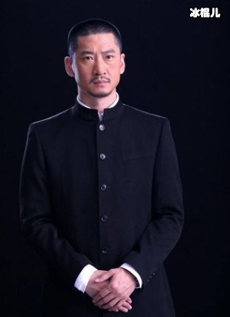饰演“尔康”的演员周杰，致敬医护人员捐给武汉两万斤的大米！