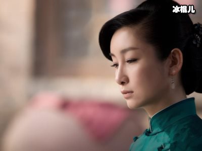 玩弄周艳泓背叛秦海璐，与李湘闪婚闪离但如今生活过的很好