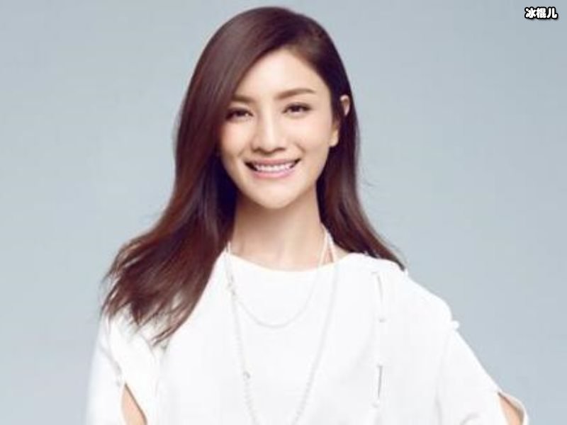 胡可坦然自己最后悔的就是结婚，网友：原因很现实