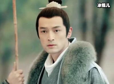 胡歌希望与她合作，李易峰希望和她演情侣38岁的她有何魅力