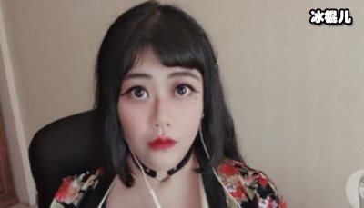 乔碧萝要出新专辑了，靠美颜拯救的应该走不久