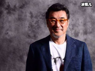 李宗盛携妻逛古董店，为妻子精心挑选礼物