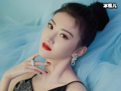 景甜整容失败像“悲伤蛙”，表示自己曾为此而抑郁