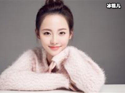 张嘉倪买超太甜蜜，和女方相比还是男方更粘人