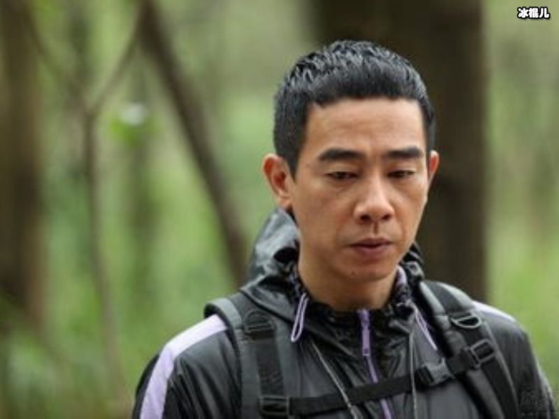 给老二用老大的婴儿床实在太眼熟，小春哥你买不起了吗？