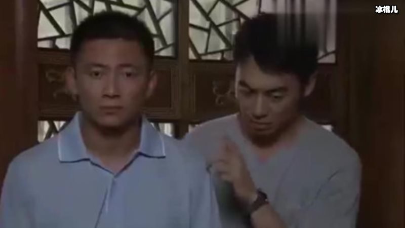 正阳门下小女人小卖部有倒闭的危机，贺小夏不还钱给牛爷