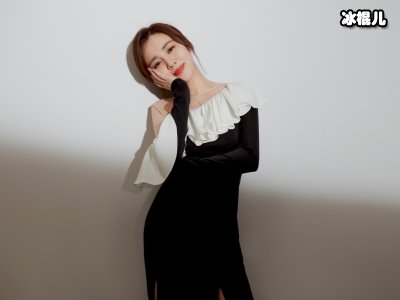 王晓晨简直仙女下凡，灰色纱裙十分吸睛